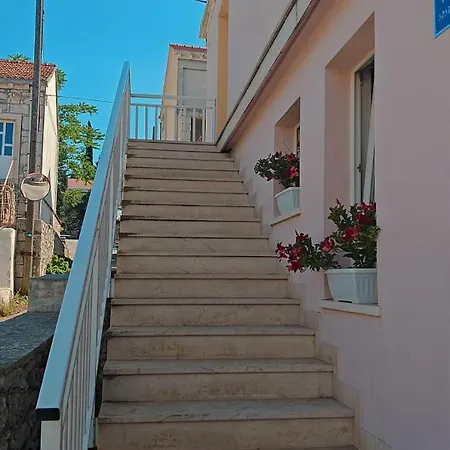 Mikulin Apartments *